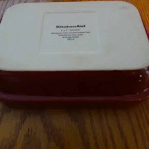 KitchenAid Red Ceramic Rectangular Bowl - Picture 3 of 4
